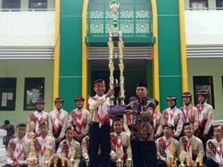 Tim Pramuka Candra Yudha MTsN 2 Nganjuk Sabet Juara Umum Lomba Pramuka Tanjak Emas 2026 Tingkat Nasional