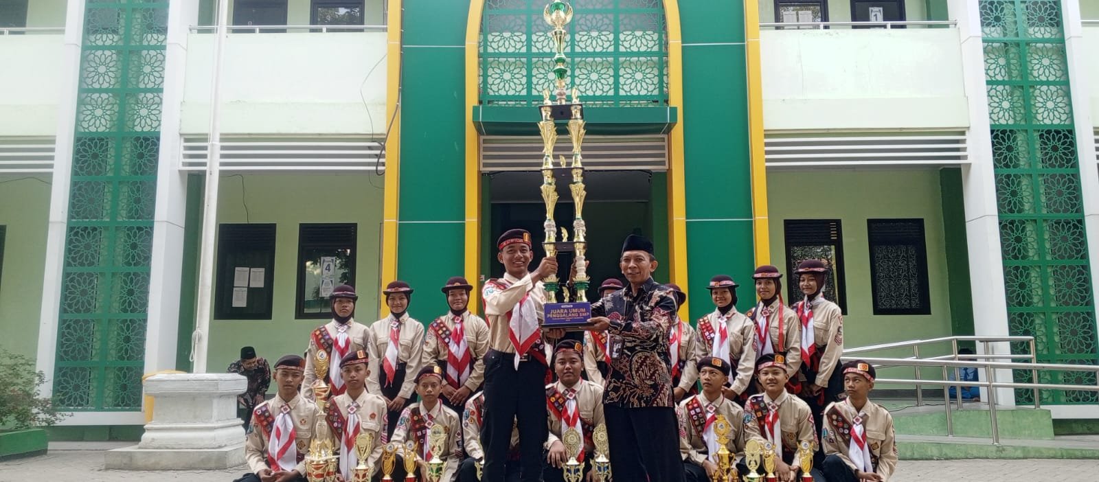 Tim Pramuka Candra Yudha MTsN 2 Nganjuk Sabet Juara Umum Lomba Pramuka Tanjak Emas 2026 Tingkat Nasional